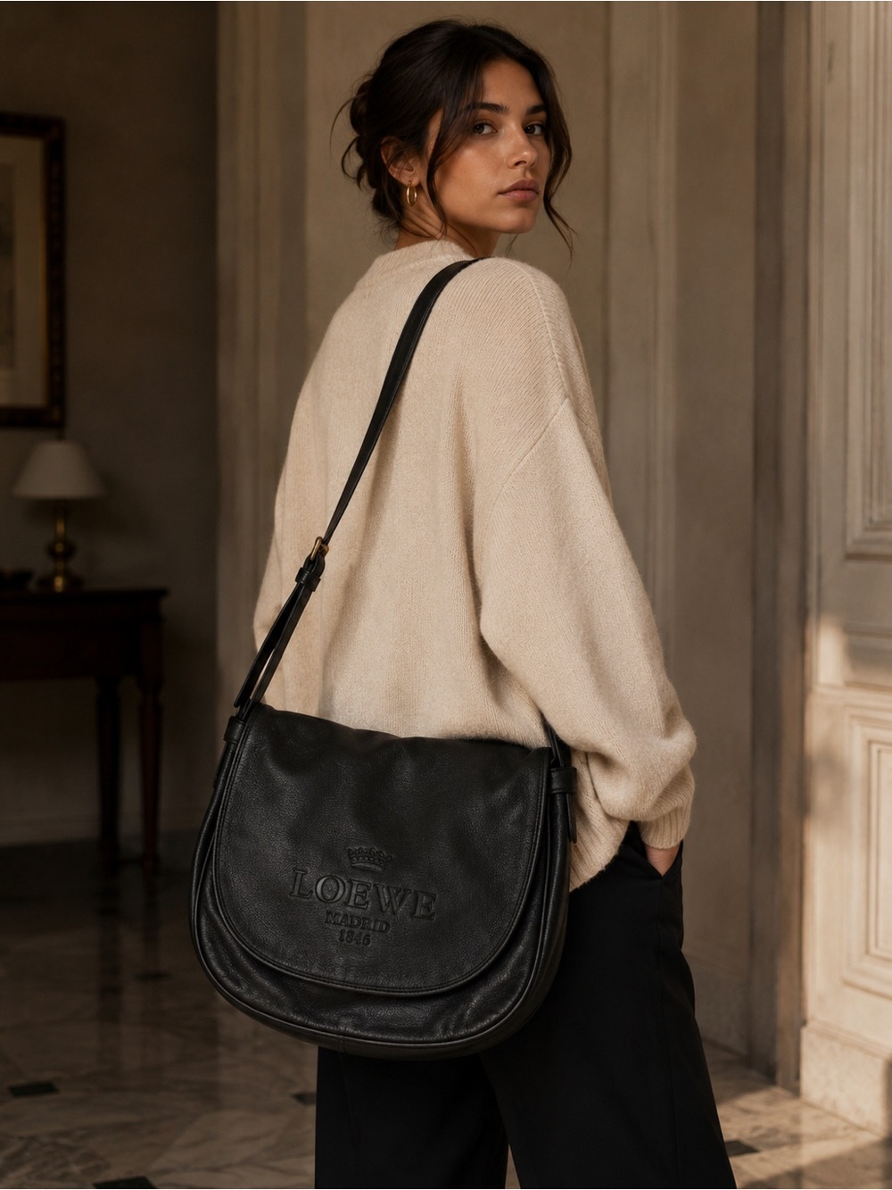 Vintage Loewe Heritage Messenger Bag Black Leather XL Logo Crossbody Spain - Picture 14 of 14